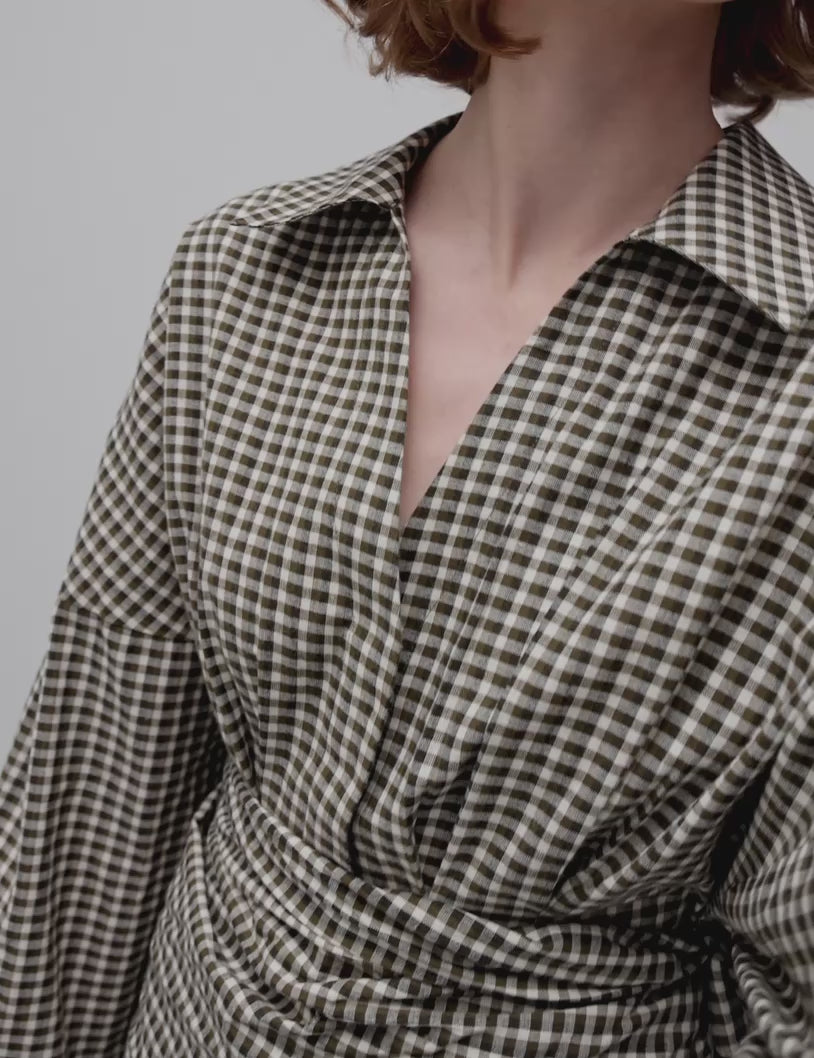 Isidor-M_Smoked Olive Check_Video_5