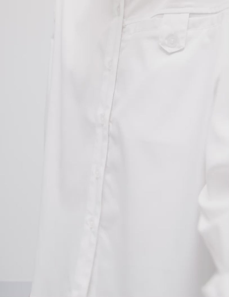 Hildi-M_White_Video_0