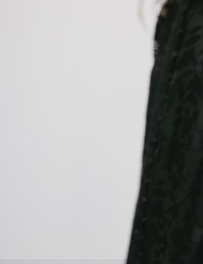 Nulia-M_Black_Video_0