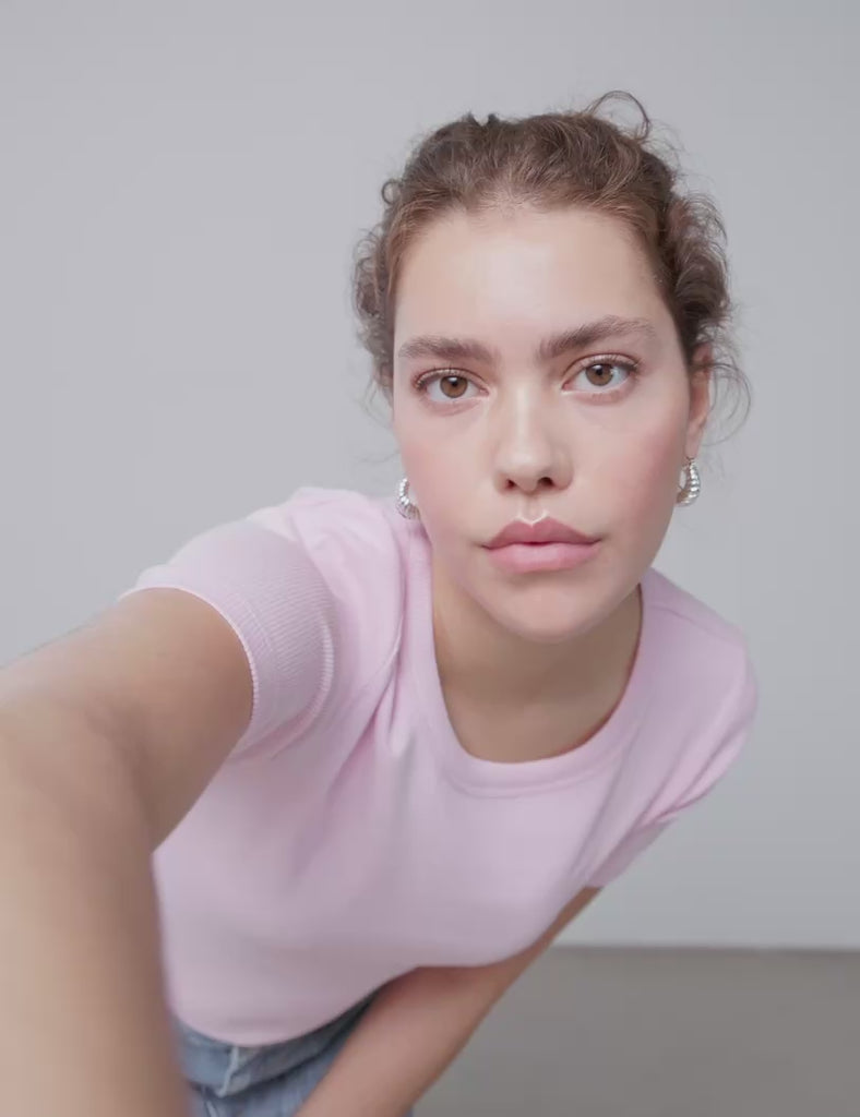 Otis-M_Pale Rose_Video_0