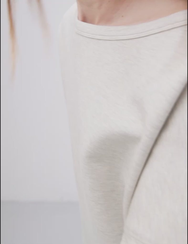 Zinaida-M_Ecru_Video_0