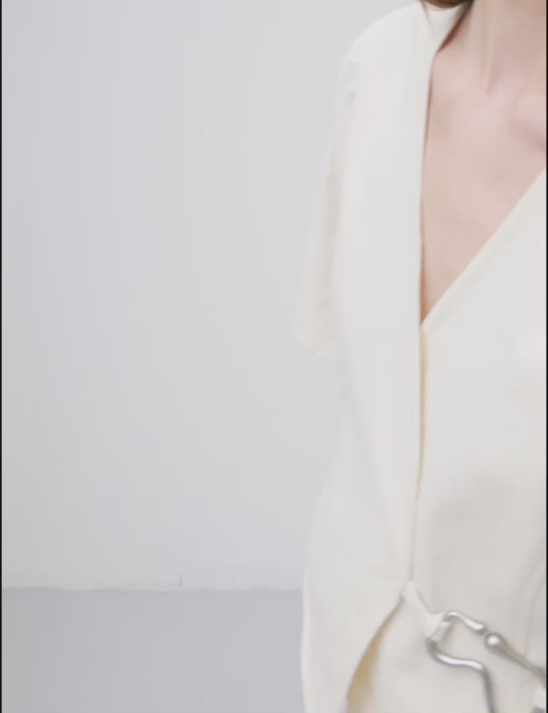 Macha-M_Ecru_Video_0